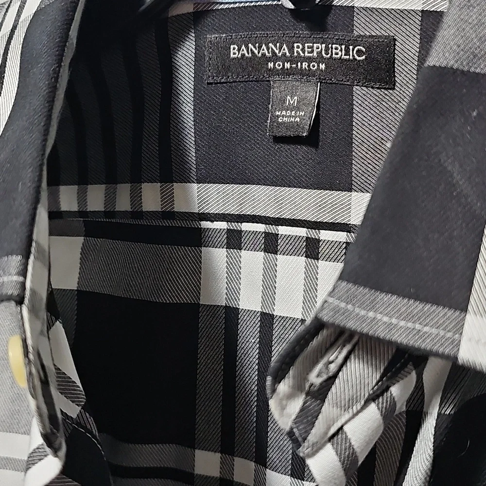 Banana Republic Black and White Plaid Men's Shirt Medium